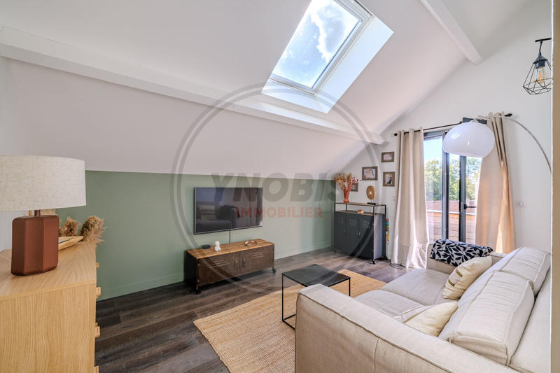 Maison - 161 m² - 6 pièces