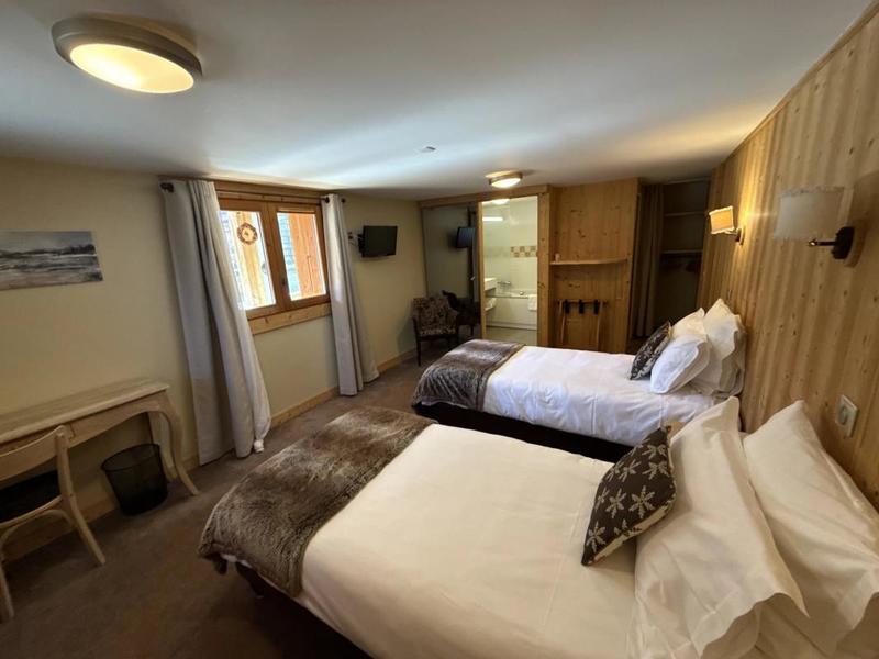 Châlet - 432 m² - 9 pièces