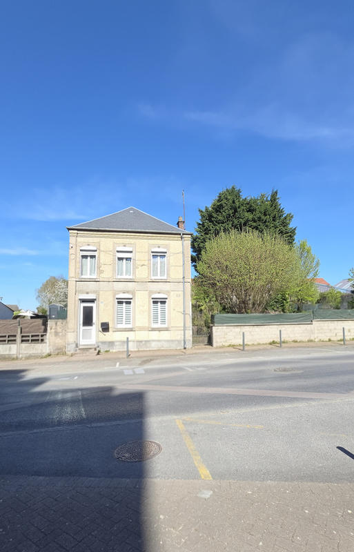 Maison - 105 m² - 6 pièces