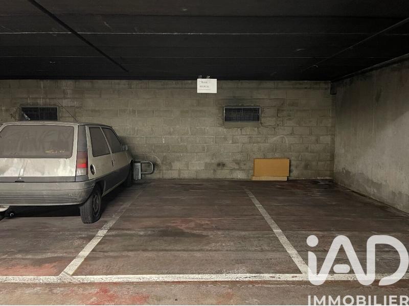 Parking - 10 m²