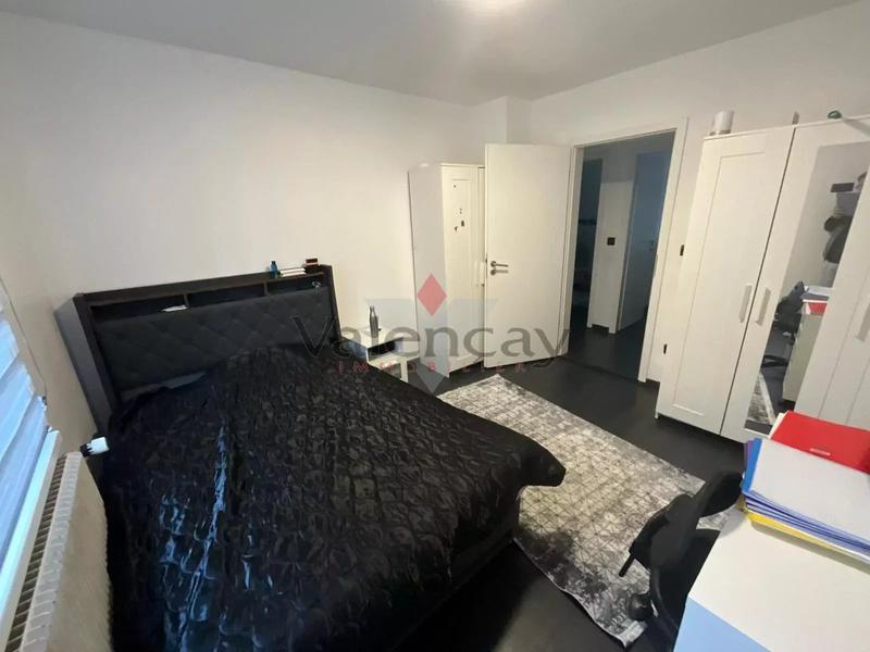 Maison - 93 m² - 5 pièces