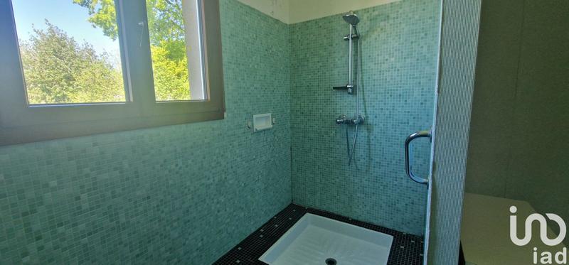 Maison - 180 m² - 5 pièces