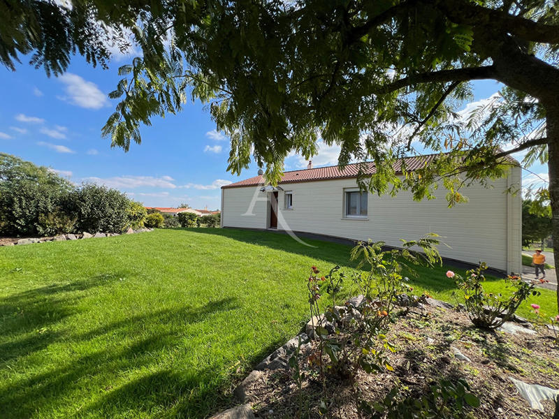 Maison - 137 m² - 5 pièces