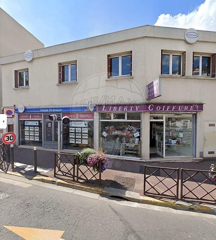 Local commercial - 80 m² - 5 pièces