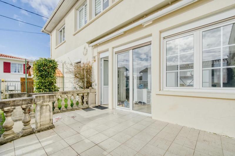 Appartement - 106 m² - 4 pièces