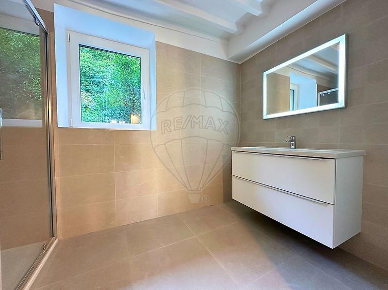 Demeure - 192 m² - 7 pièces