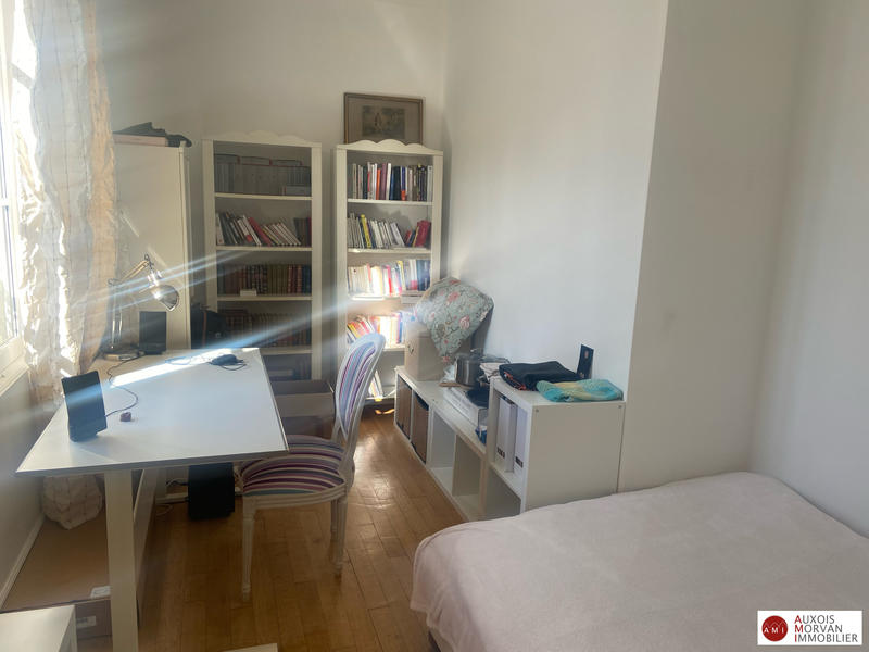 Maison - 208 m² - 12 pièces