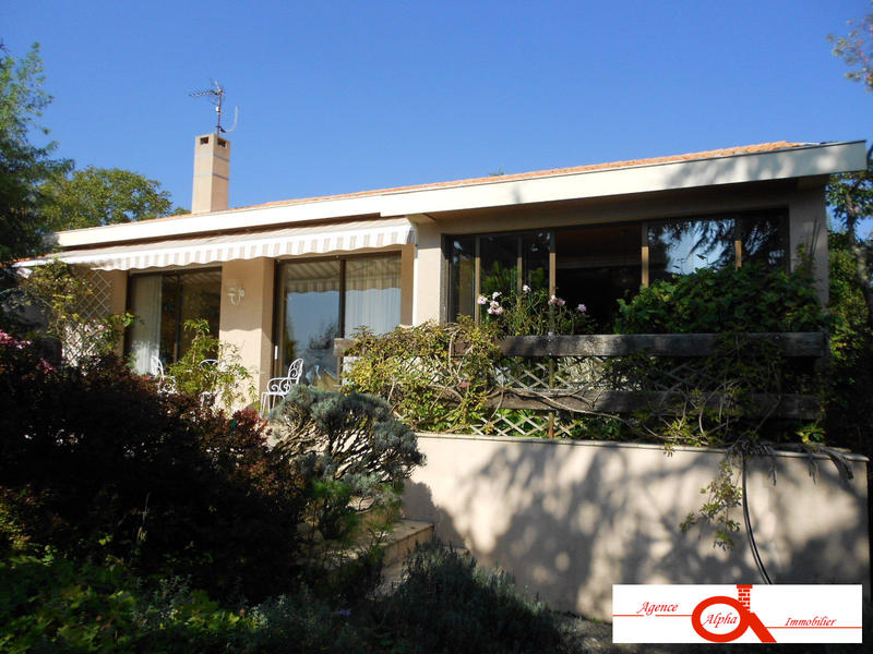 Maison - 180 m² - 6 pièces