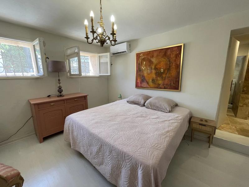 Villa - 260 m² - 6 pièces