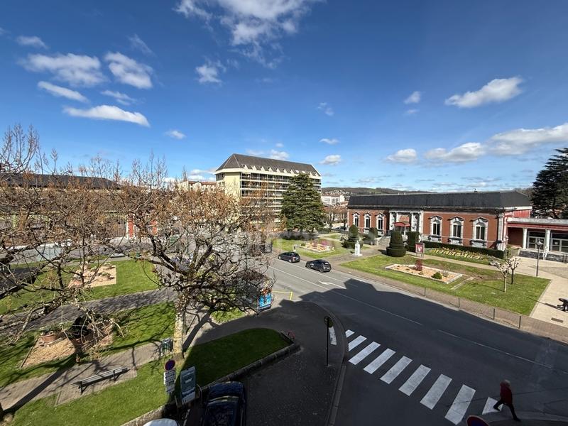 Appartement - 98 m² - 4 pièces