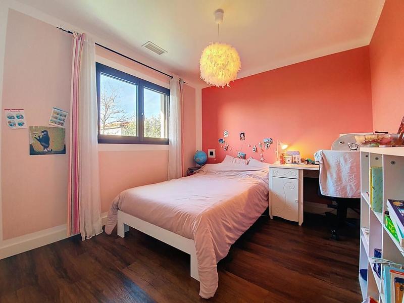 Maison - 101 m² - 5 pièces