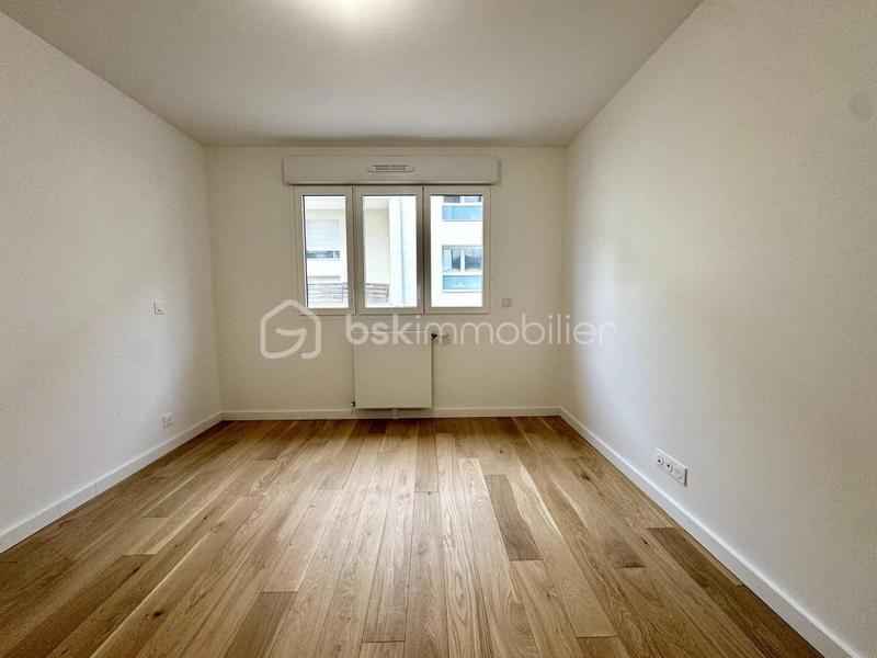 Appartement - 90 m² - 4 pièces