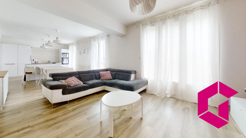 Maison - 140 m² - 4 pièces