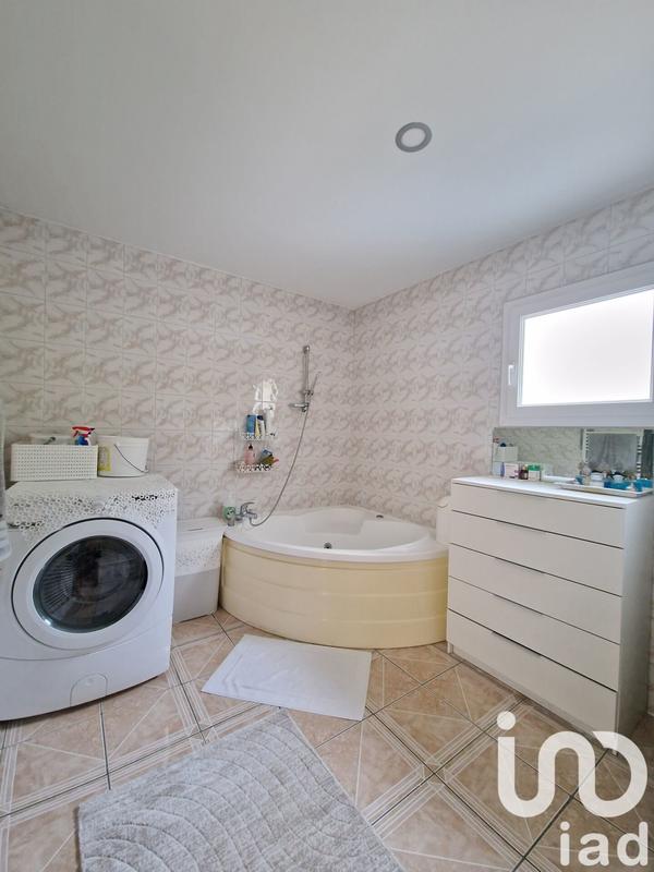 Maison - 185 m² - 7 pièces