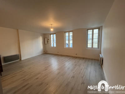 Immeuble - 106 m² - 4 pièces
