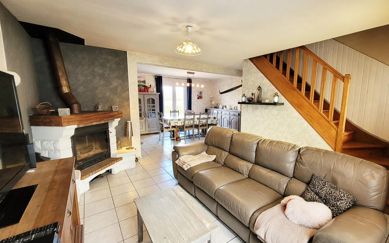 Maison - 104 m² - 6 pièces