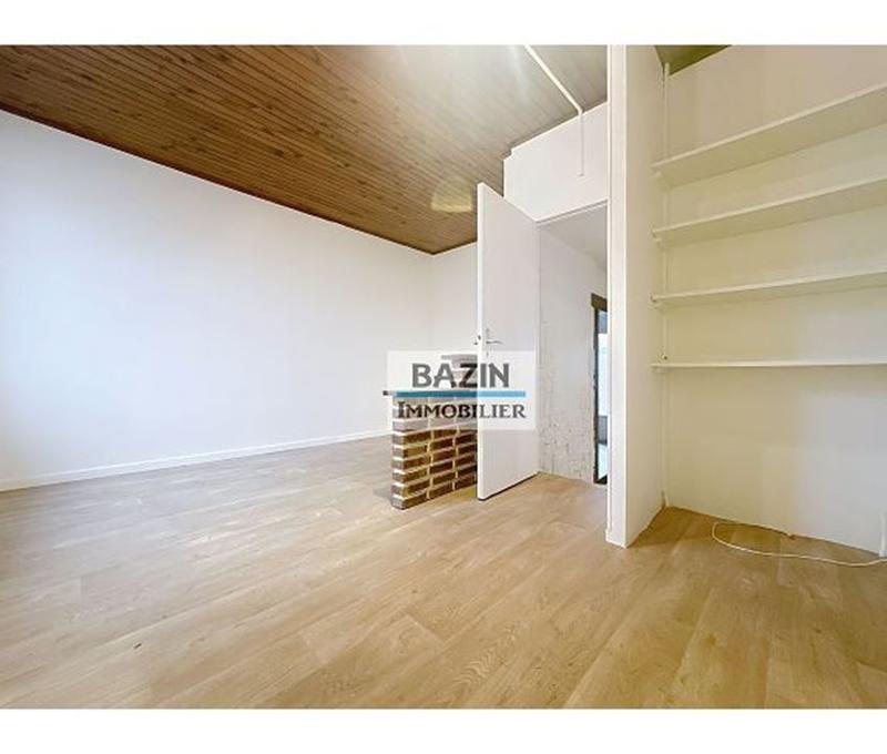 Maison traditionnelle - 93 m² - 4 pièces