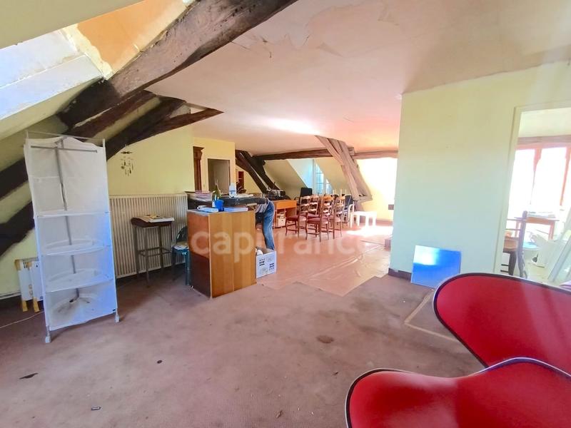 Maison - 370 m² - 13 pièces