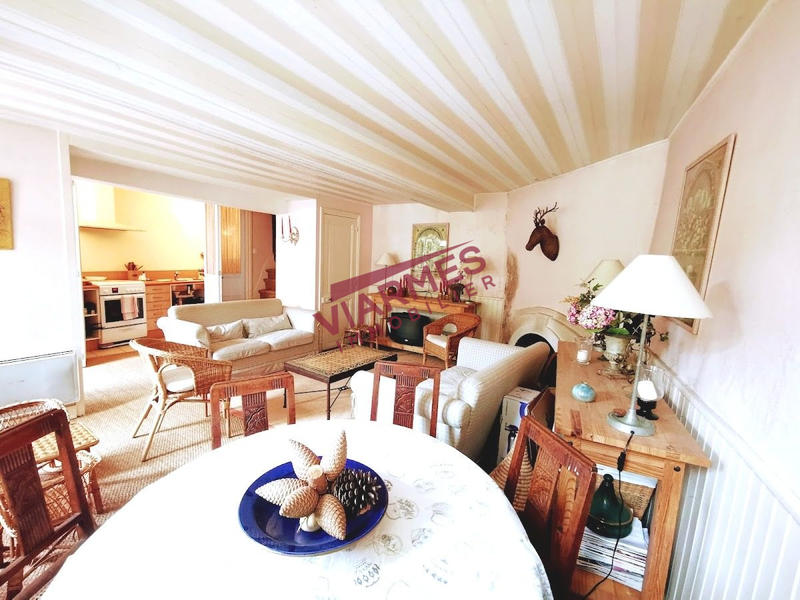 Maison - 180 m² - 6 pièces