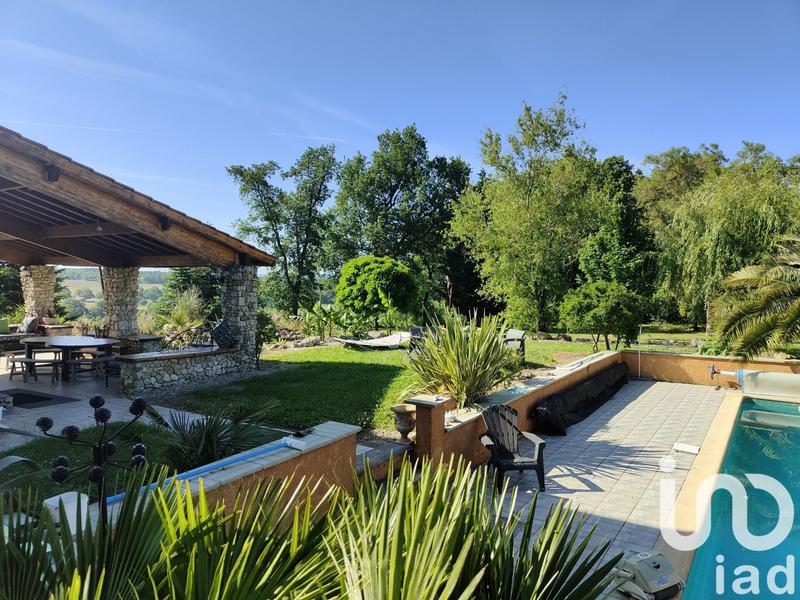 Maison - 147 m² - 5 pièces