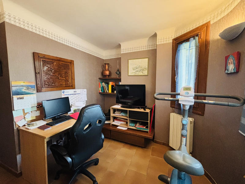 Maison - 180 m² - 6 pièces