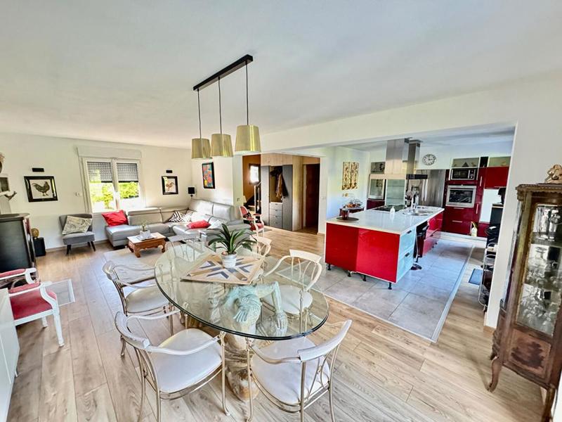 Maison - 155 m² - 5 pièces