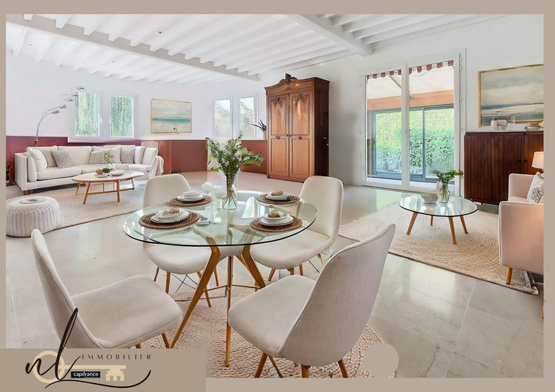 Maison - 200 m² - 8 pièces