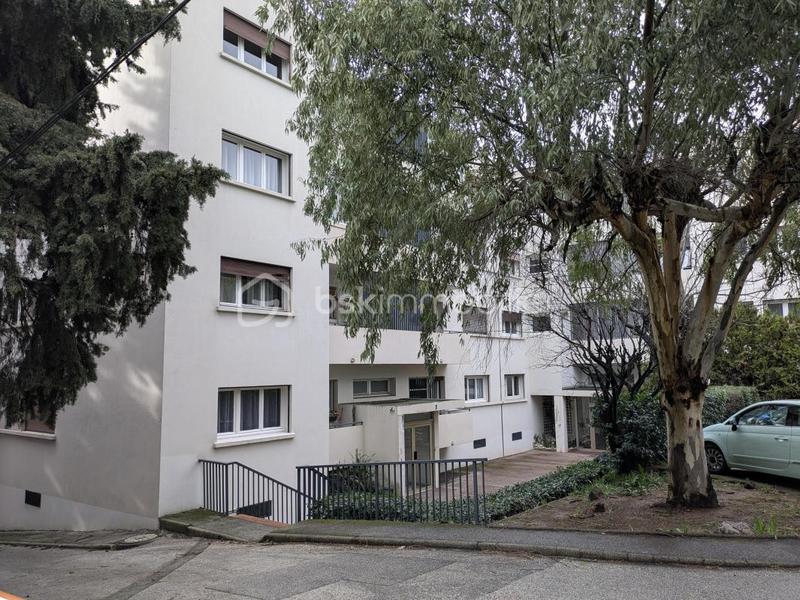 Appartement - 75 m² - 4 pièces