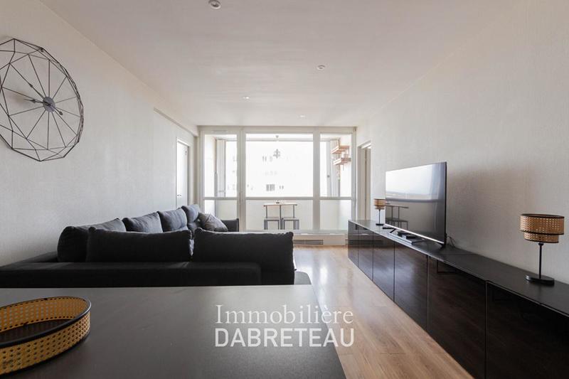 Appartement - 107 m² - 7 pièces