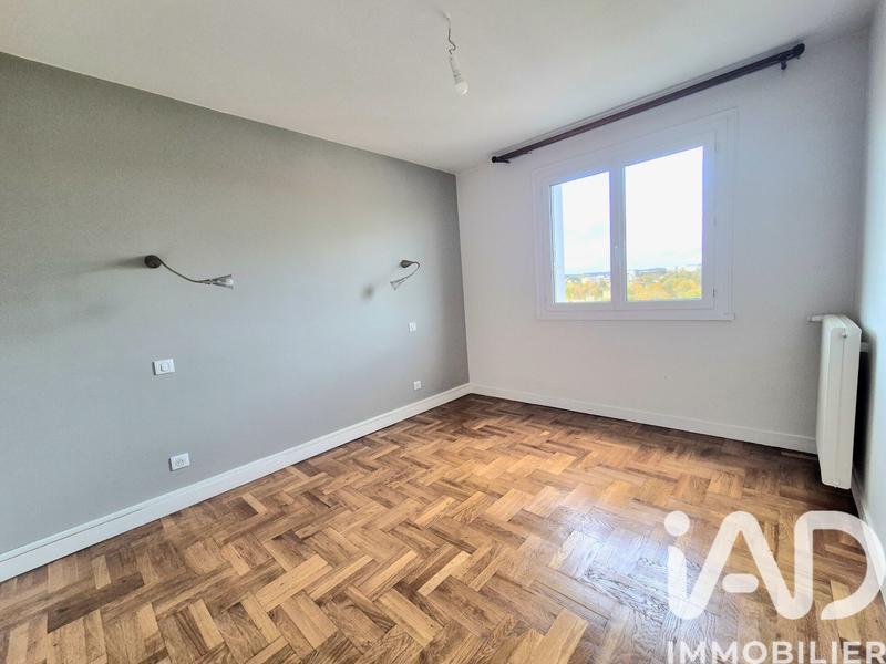 Appartement - 94 m² - 5 pièces