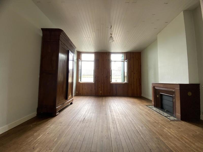 Maison - 654 m² - 11 pièces