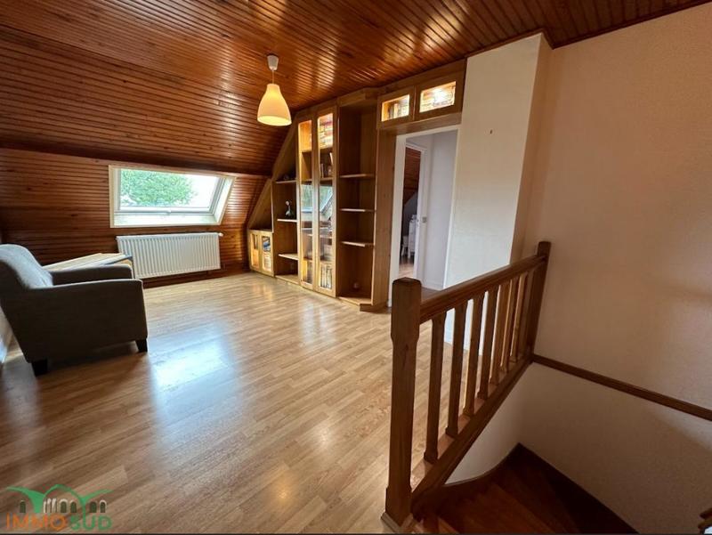 Pavillon - 127 m² - 8 pièces