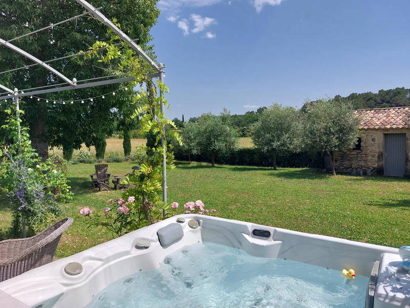 Propriété - 220 m² - 8 pièces