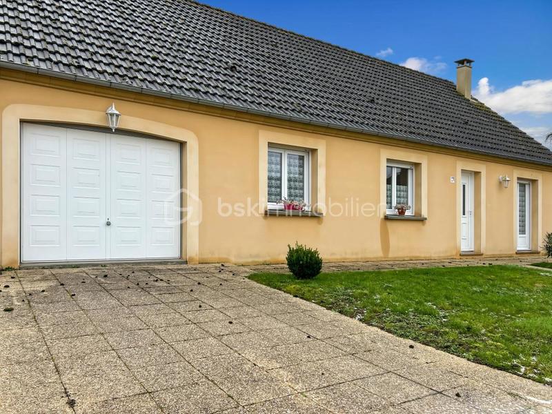 Maison - 93 m² - 5 pièces