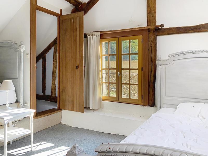 Maison - 325 m² - 14 pièces