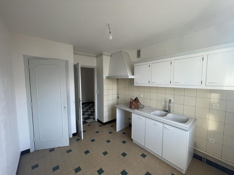 Appartement - 97 m² - 5 pièces