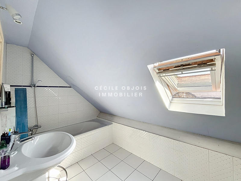 Maison - 189 m² - 6 pièces