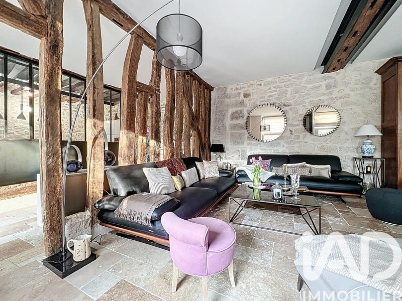 Maison - 220 m² - 8 pièces