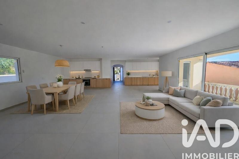 Maison - 197 m² - 6 pièces