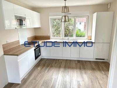 Maison - 76 m² - 4 pièces