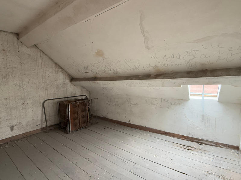 Maison - 200 m² - 8 pièces