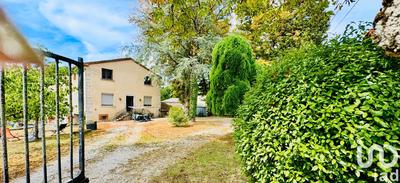 Maison de village - 319 m² - 9 pièces