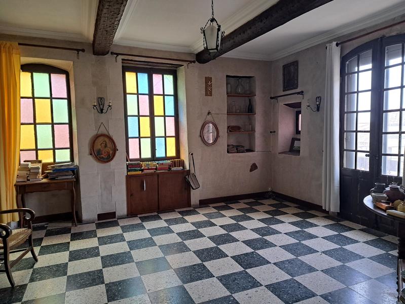 Maison - 359 m² - 11 pièces