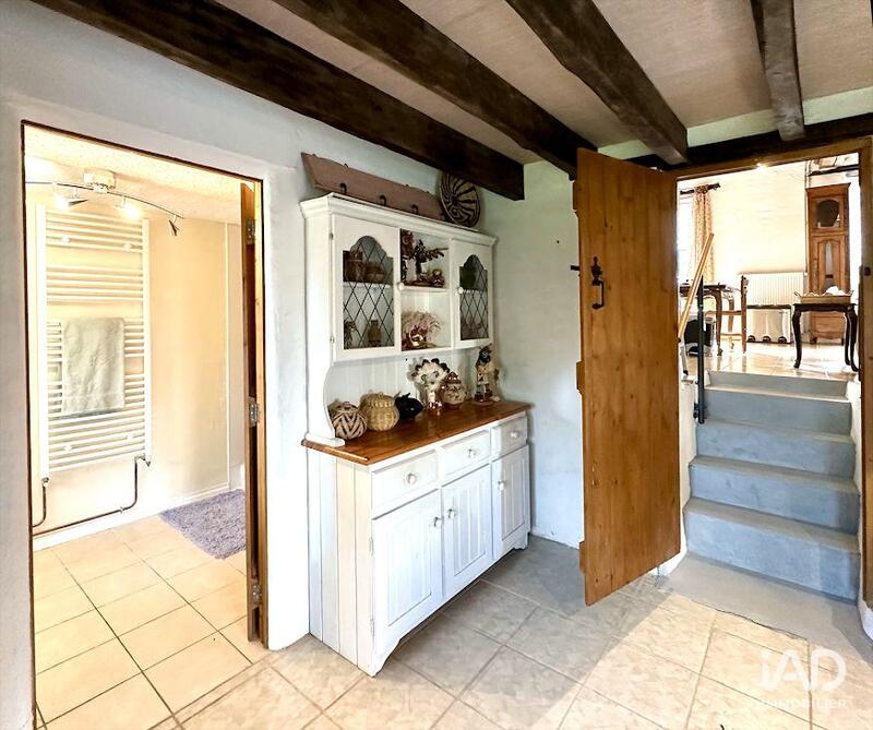 Maison - 222 m² - 7 pièces