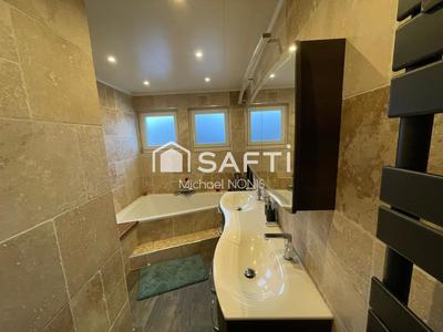 Maison - 185 m² - 7 pièces