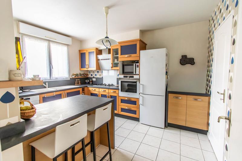 Maison traditionnelle - 104 m² - 5 pièces