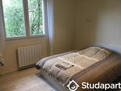 Chambre - 11 m² - 1 pièce