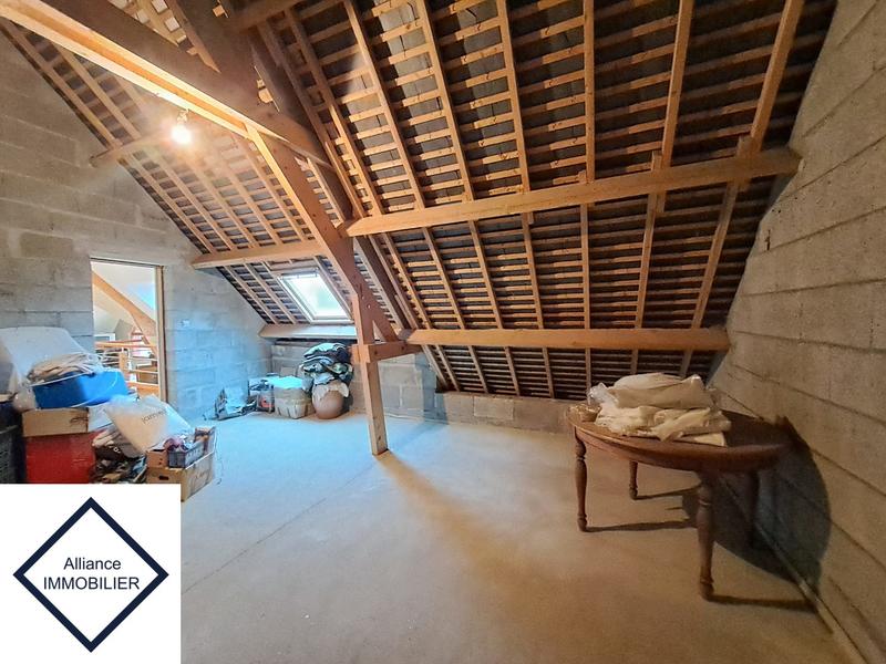 Maison - 161 m² - 11 pièces