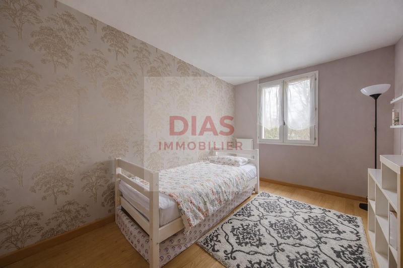 Maison - 105 m² - 6 pièces