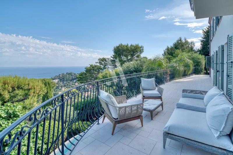 Villa - 200 m² - 5 pièces